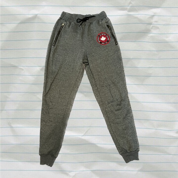 Varsity Collection - University of British Columbia Patch Joggers - Picture 1 of 8